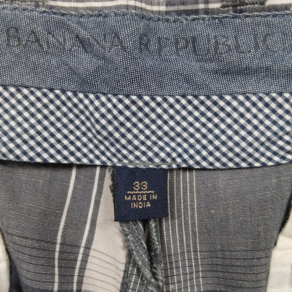 Banana Republic Plaid Shorts Mens 33 Gray White Flat‎ Front Casual